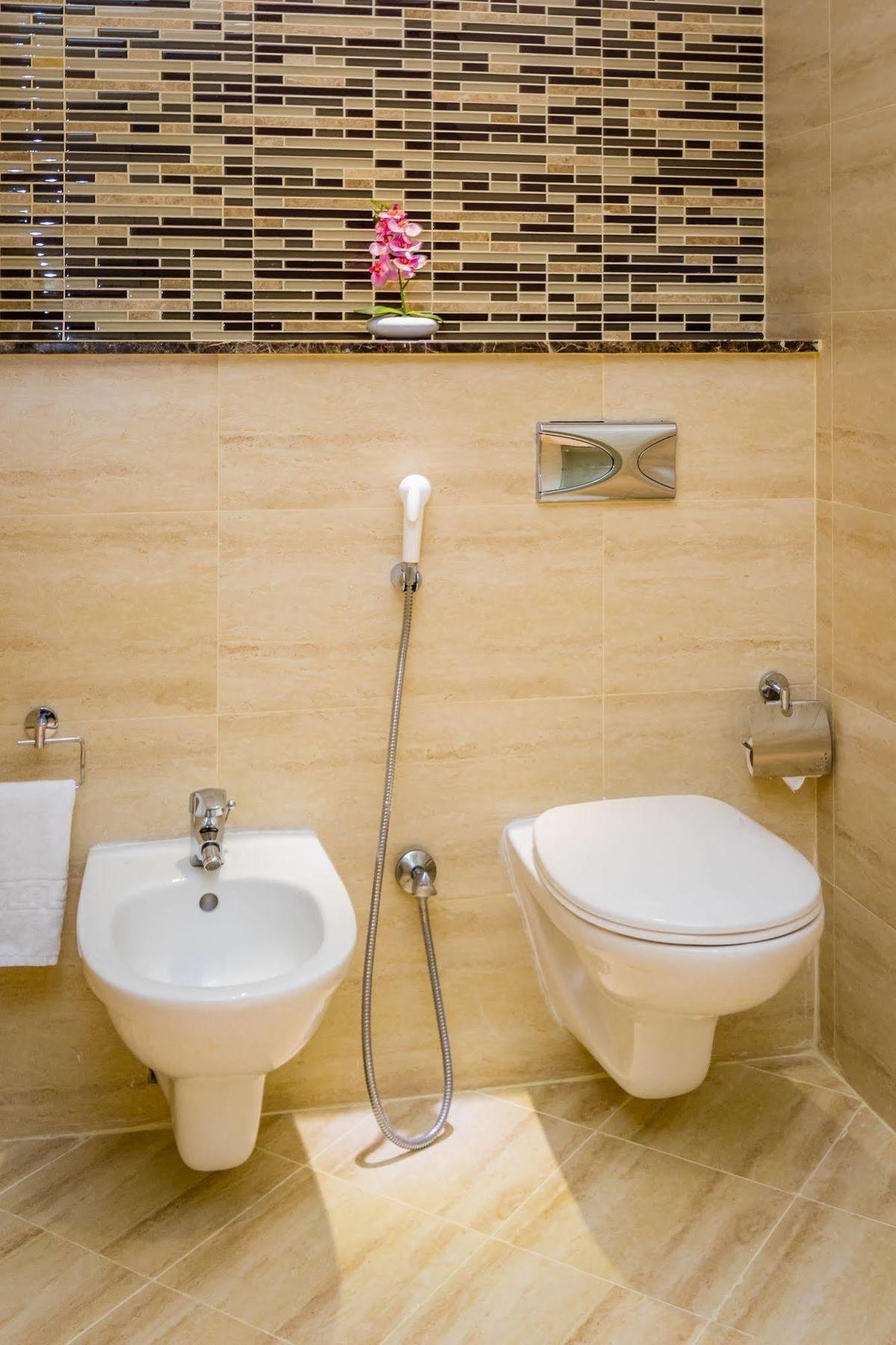 Nehal Hotel 3*